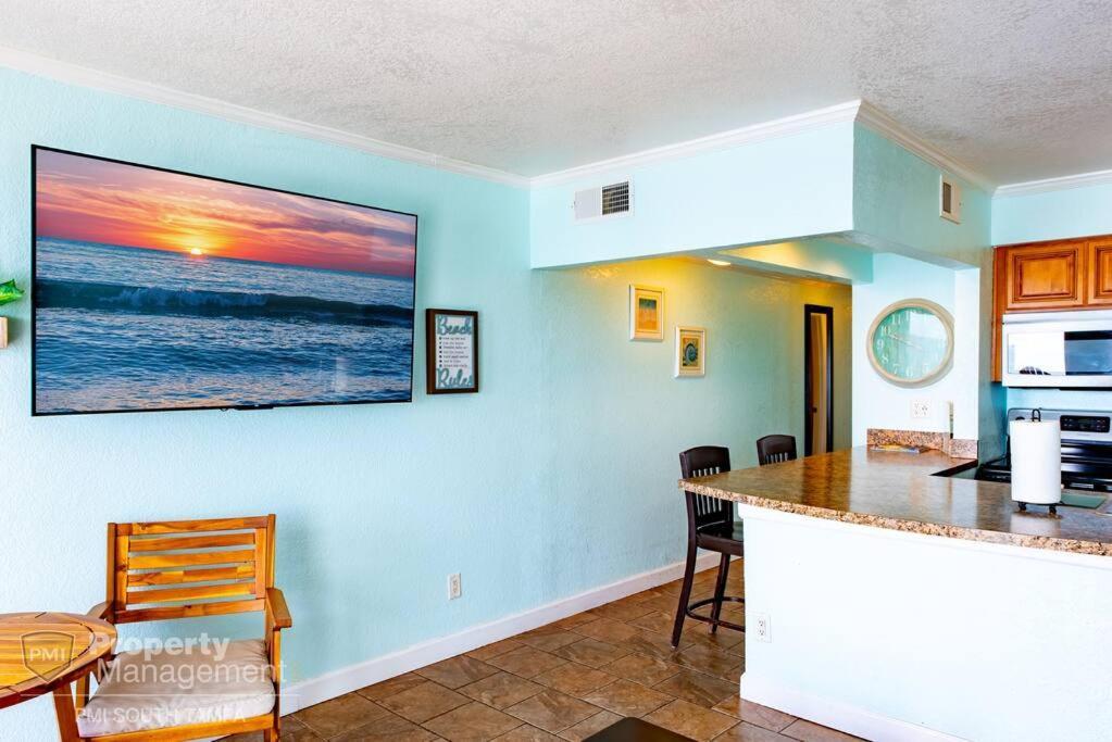 On The Rocks Villa Tampa Luaran gambar