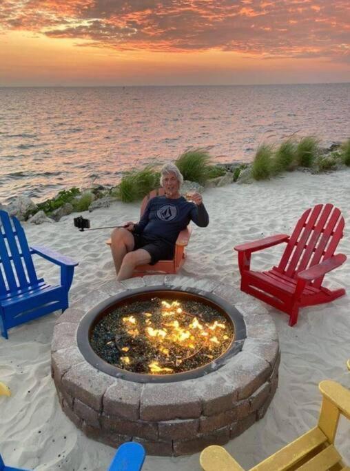 On The Rocks Villa Tampa Luaran gambar